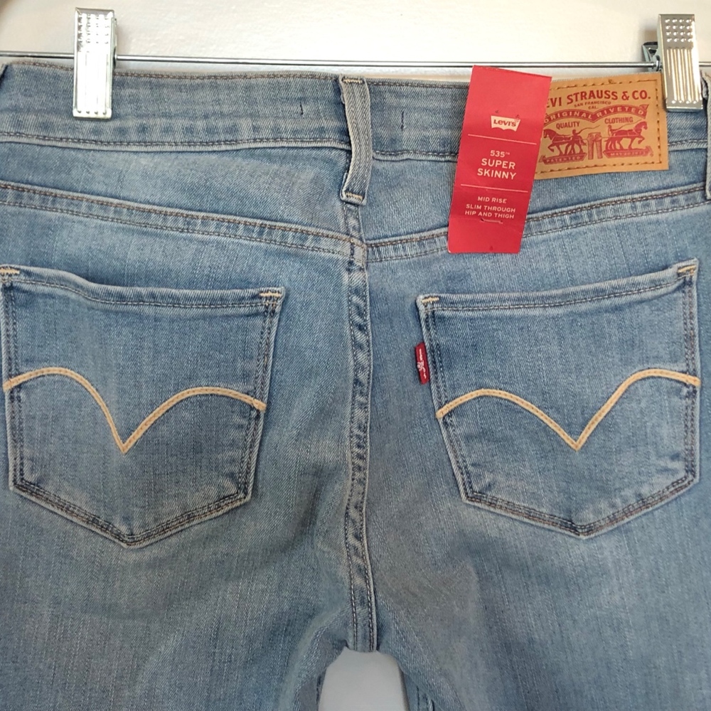 Levi's 535 Super Skinny Mid Rise Slim Jeans